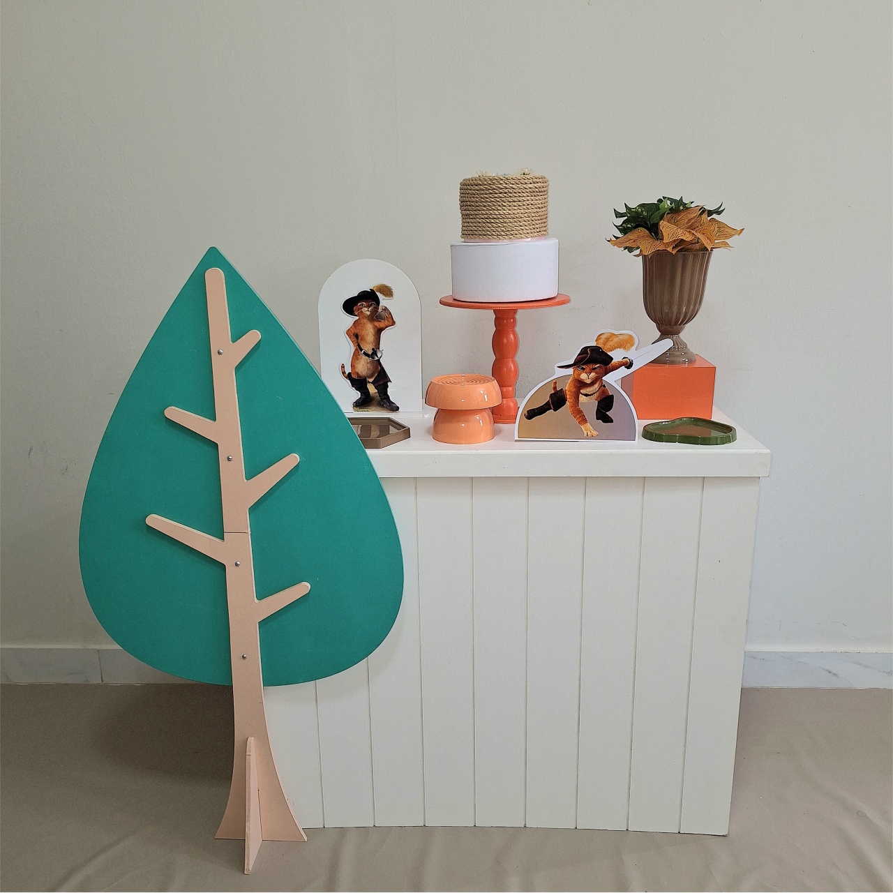 Mini Kit Gato de Botas Com Cômoda - Balo Mais Festas Pegue E Monte