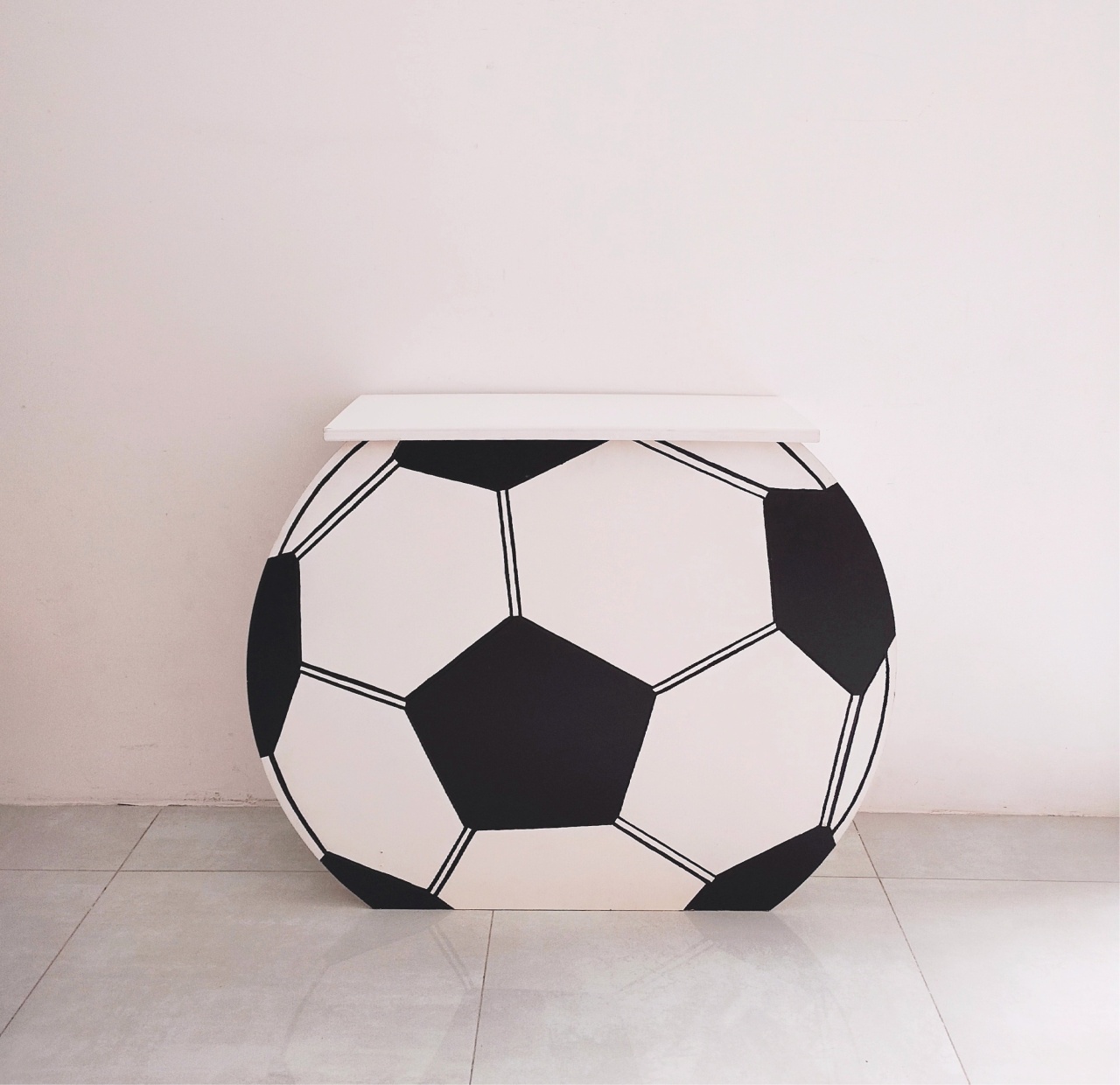 Mesa Bola (Futebol) - Saroka Locacção