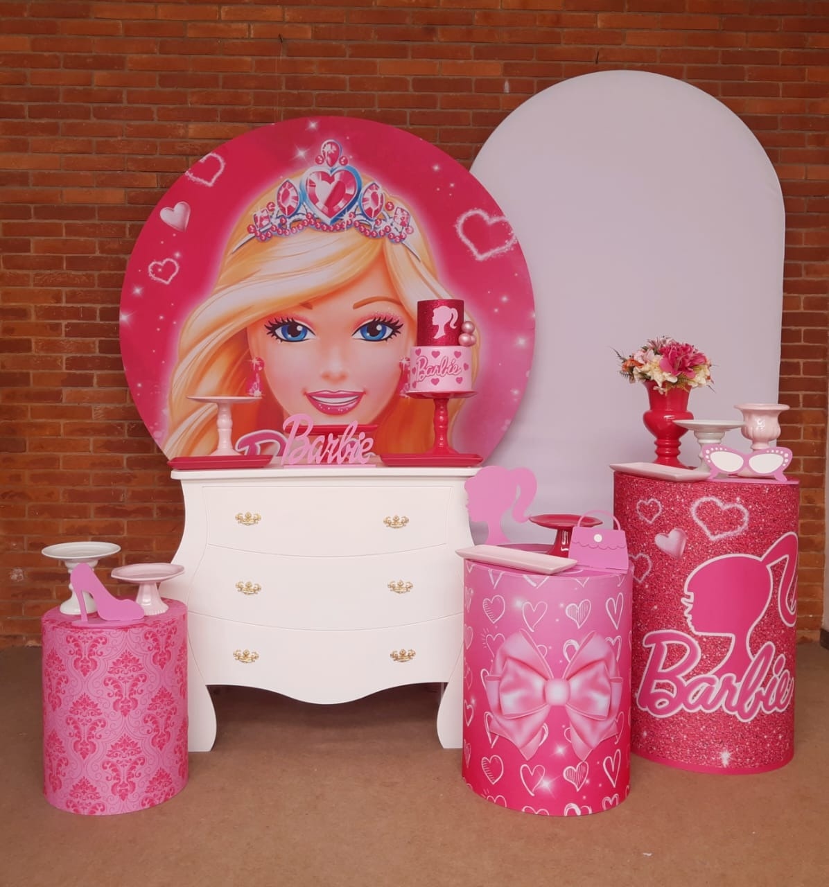 Kit Ouro Plus Barbie - Saroka Locacção