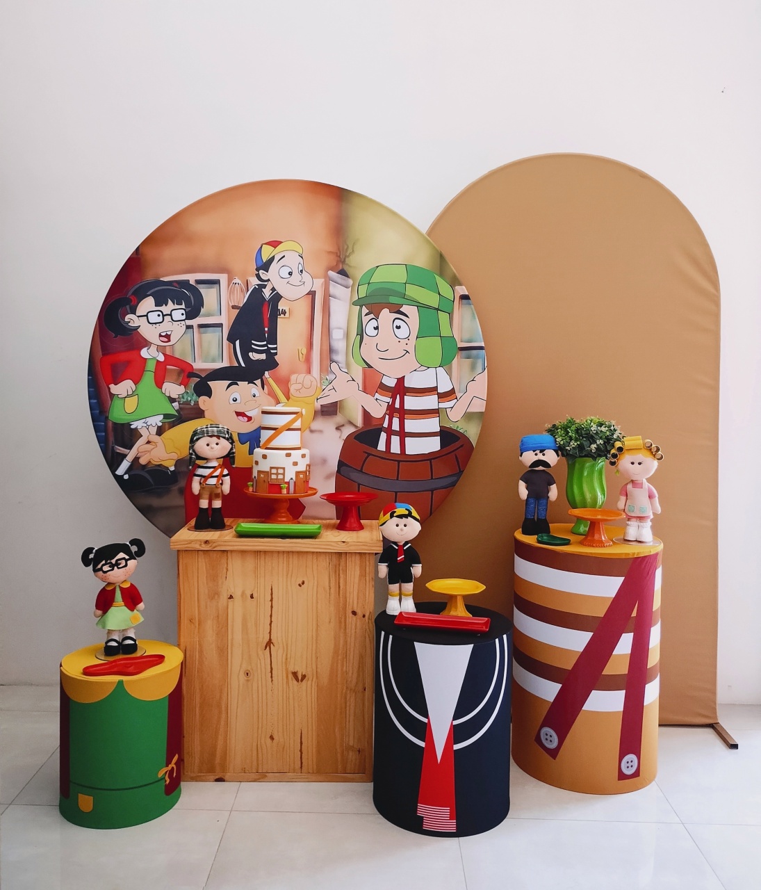 Kit Ouro Turma Do Chaves - Saroka Locacção