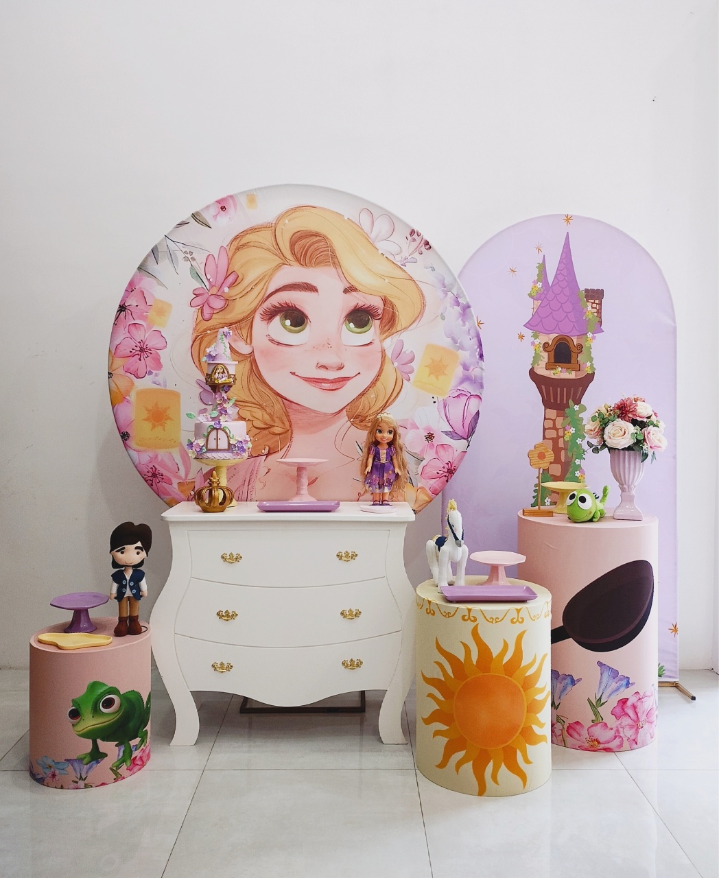 Kit Ouro Rapunzel  - Saroka Locacção