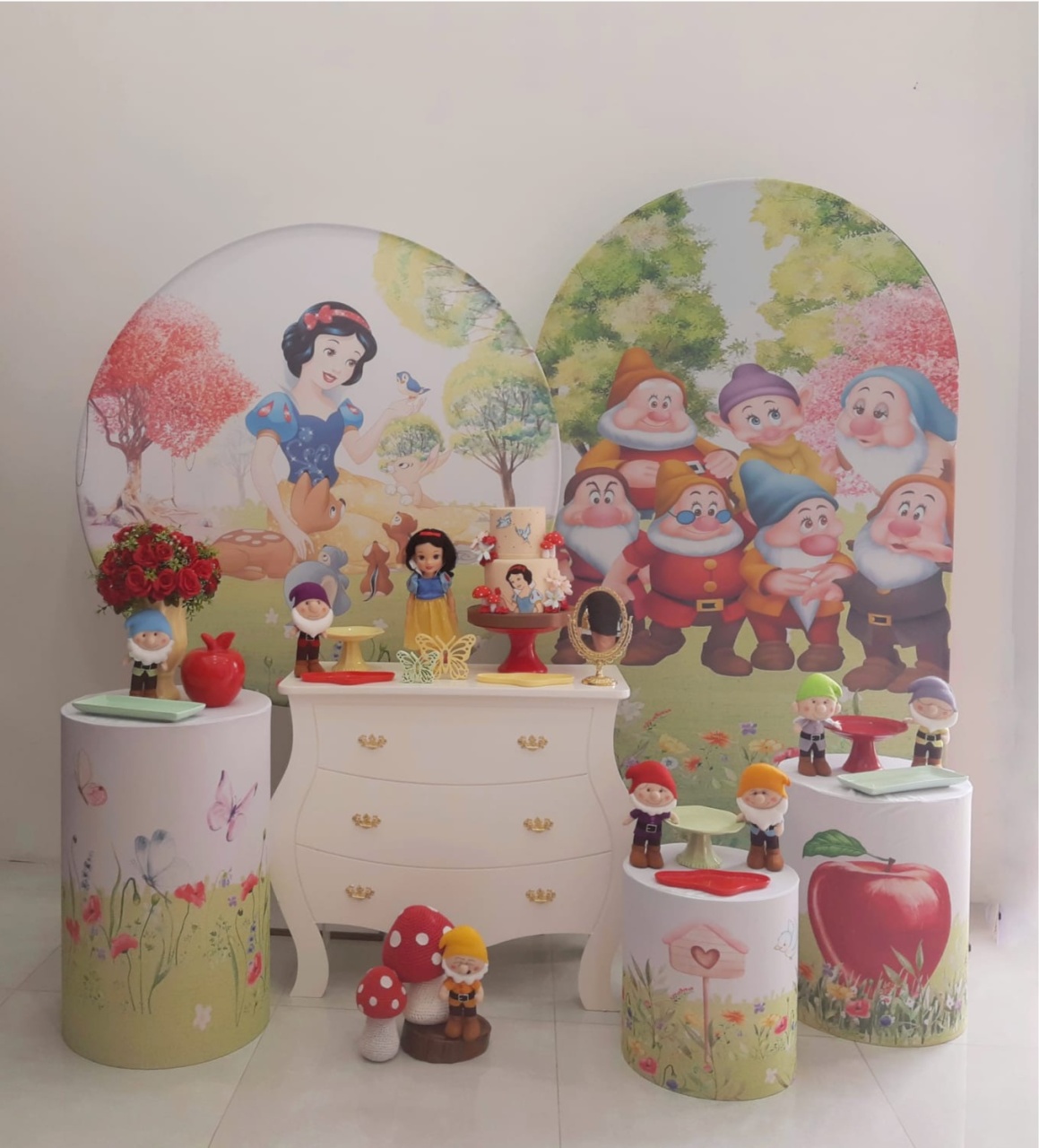 Kit Ouro Branca de Neve - Saroka Locacção