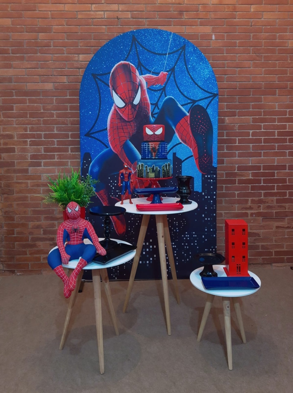 Kit Bronze Plus Homem Aranha  - Saroka Locacção