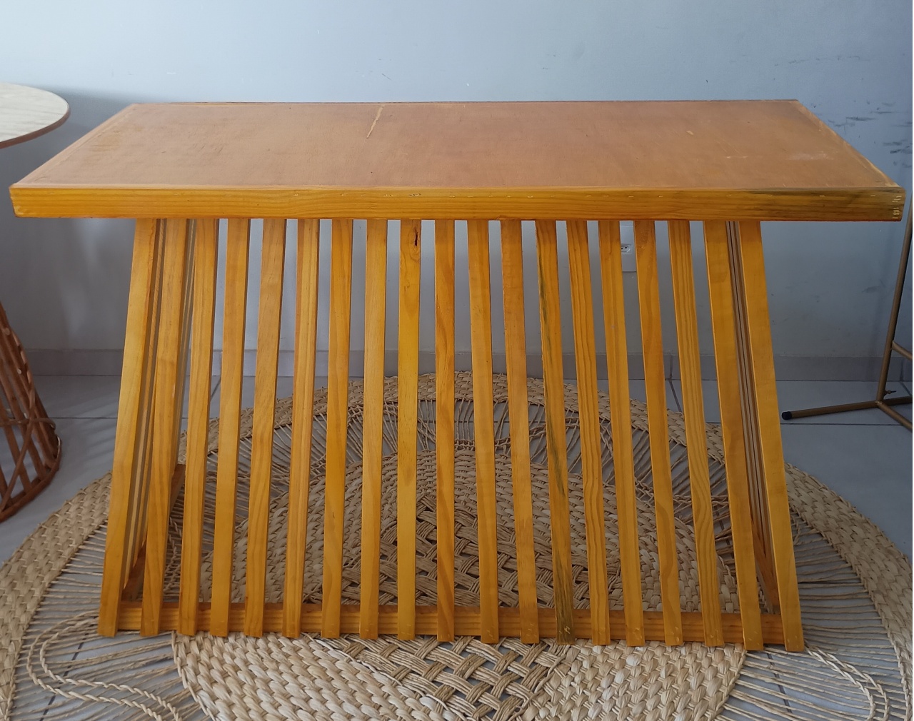 Mesa Ripada 1,20X80X50Cm Cor Mel - BELAARTECELEBRAÇÕESEPRESENTES