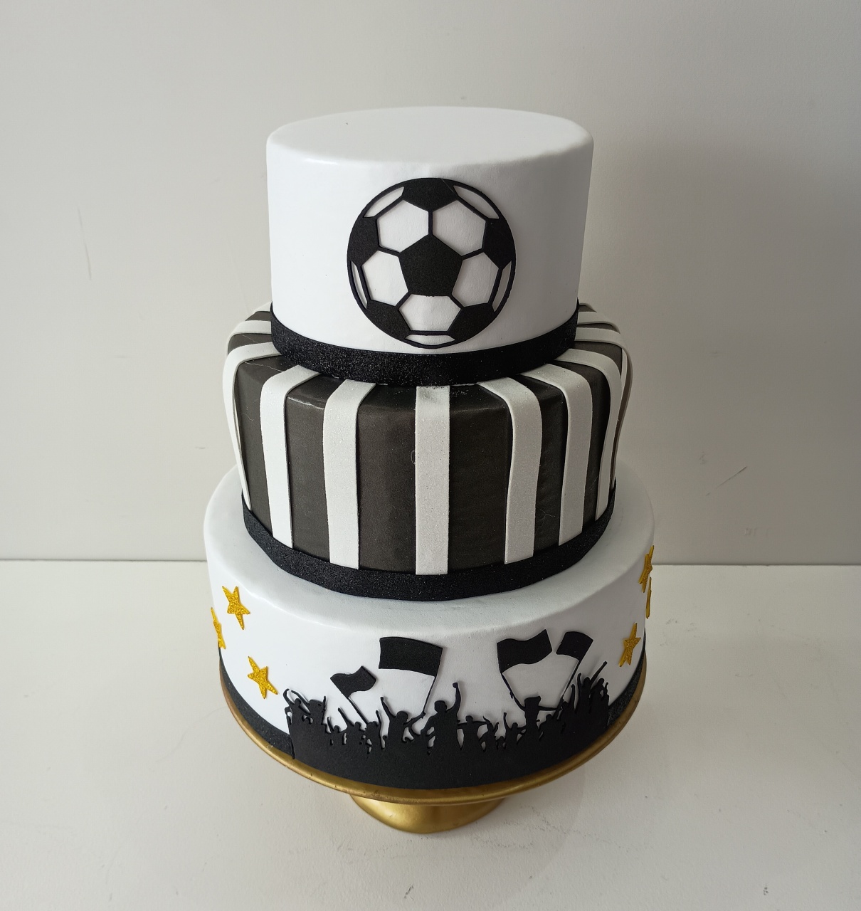 Bolo Fake Futebol Atlético  - BELAARTEFESTASBH