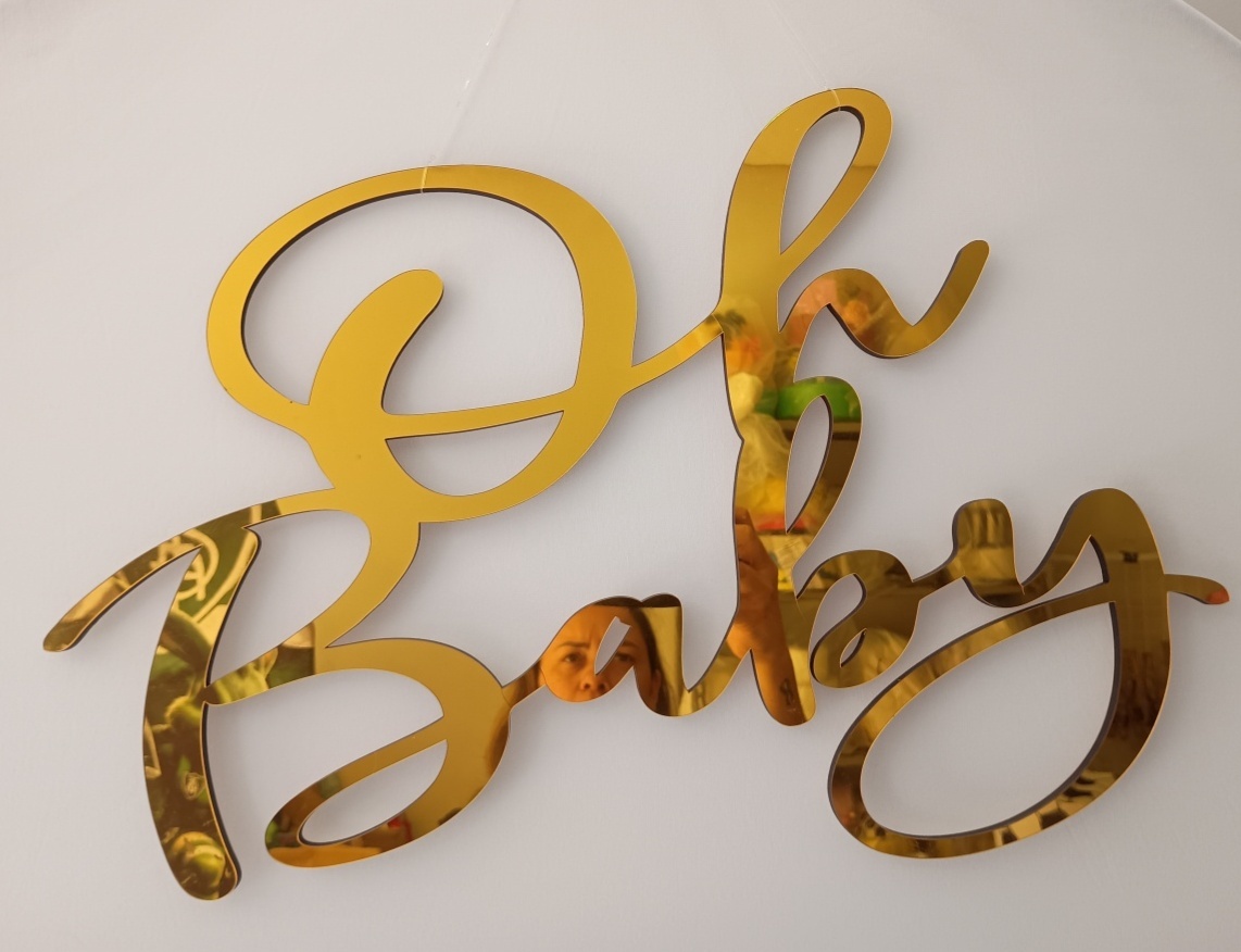 Aplique Acrílico 50X35 Dourado - BELAARTECELEBRAÇÕESEPRESENTES