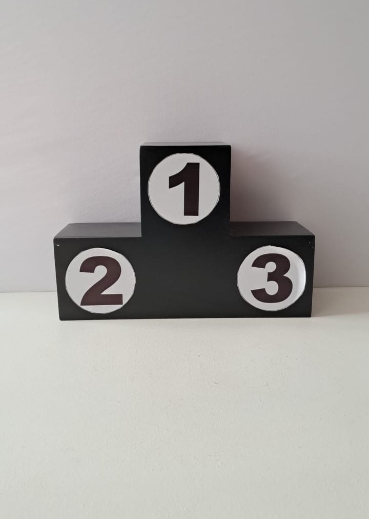Pódio de Mesa  - Mabelly Festas