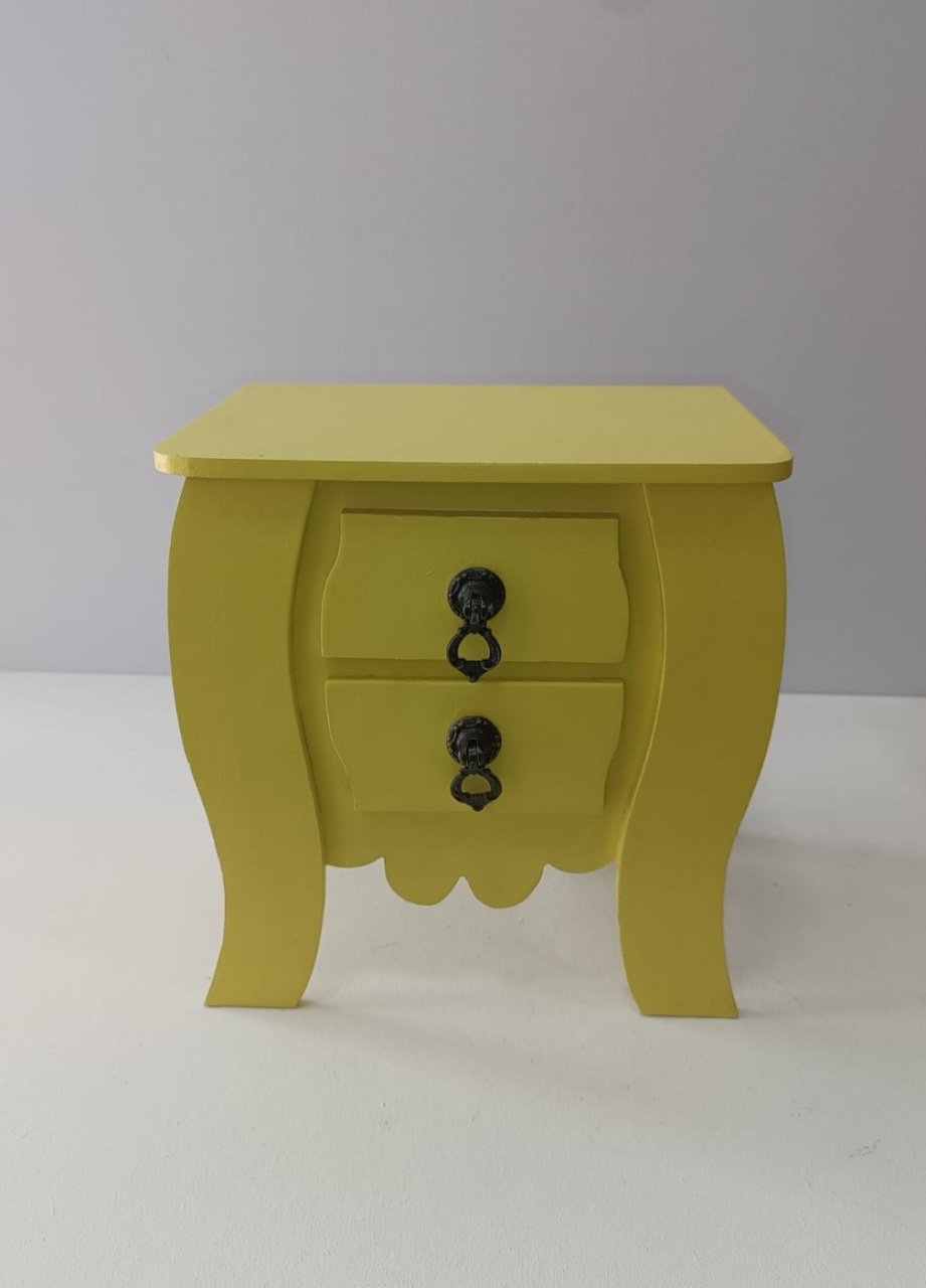 Bombê de Mesa Amarelo - Mabelly Festas