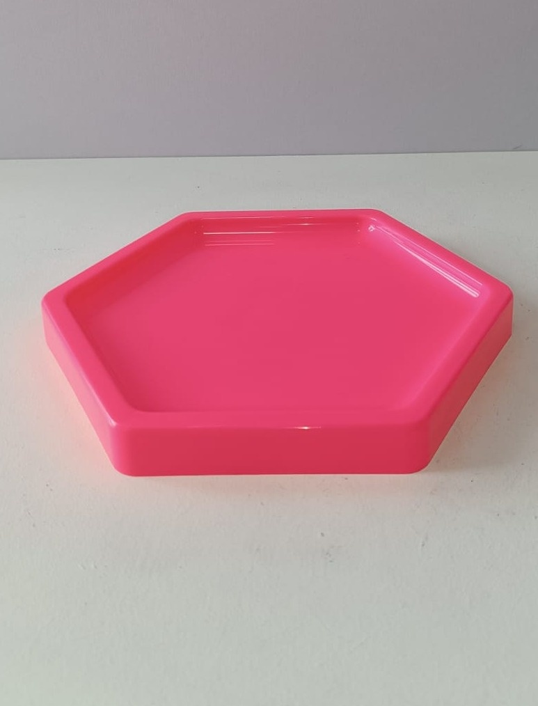 Bandeja Sextavada M Rosa Neon  - Mabelly Festas