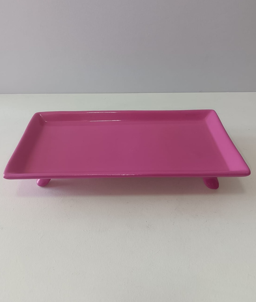 Bandeja Retangular Com Pé Pink  - Mabelly Festas