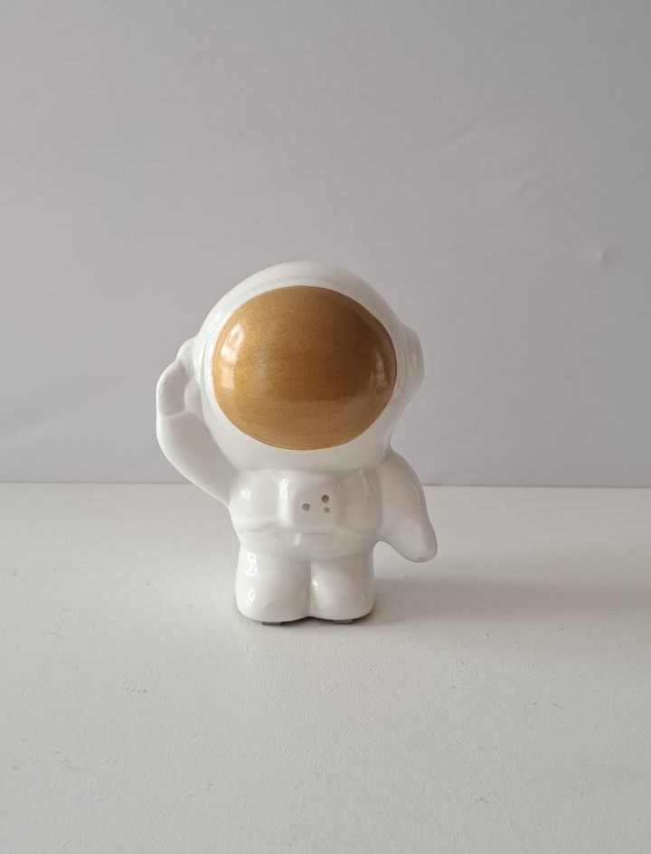 Astronauta  - Mabelly Festas