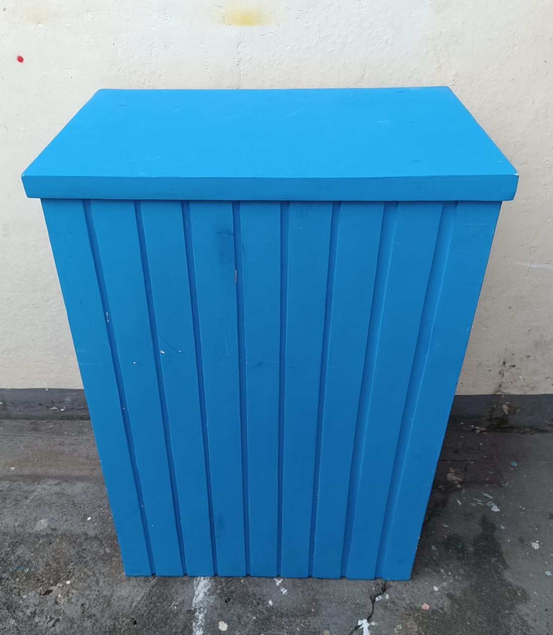 Mesa Cubo Ripada G Azul  - Mabelly Festas
