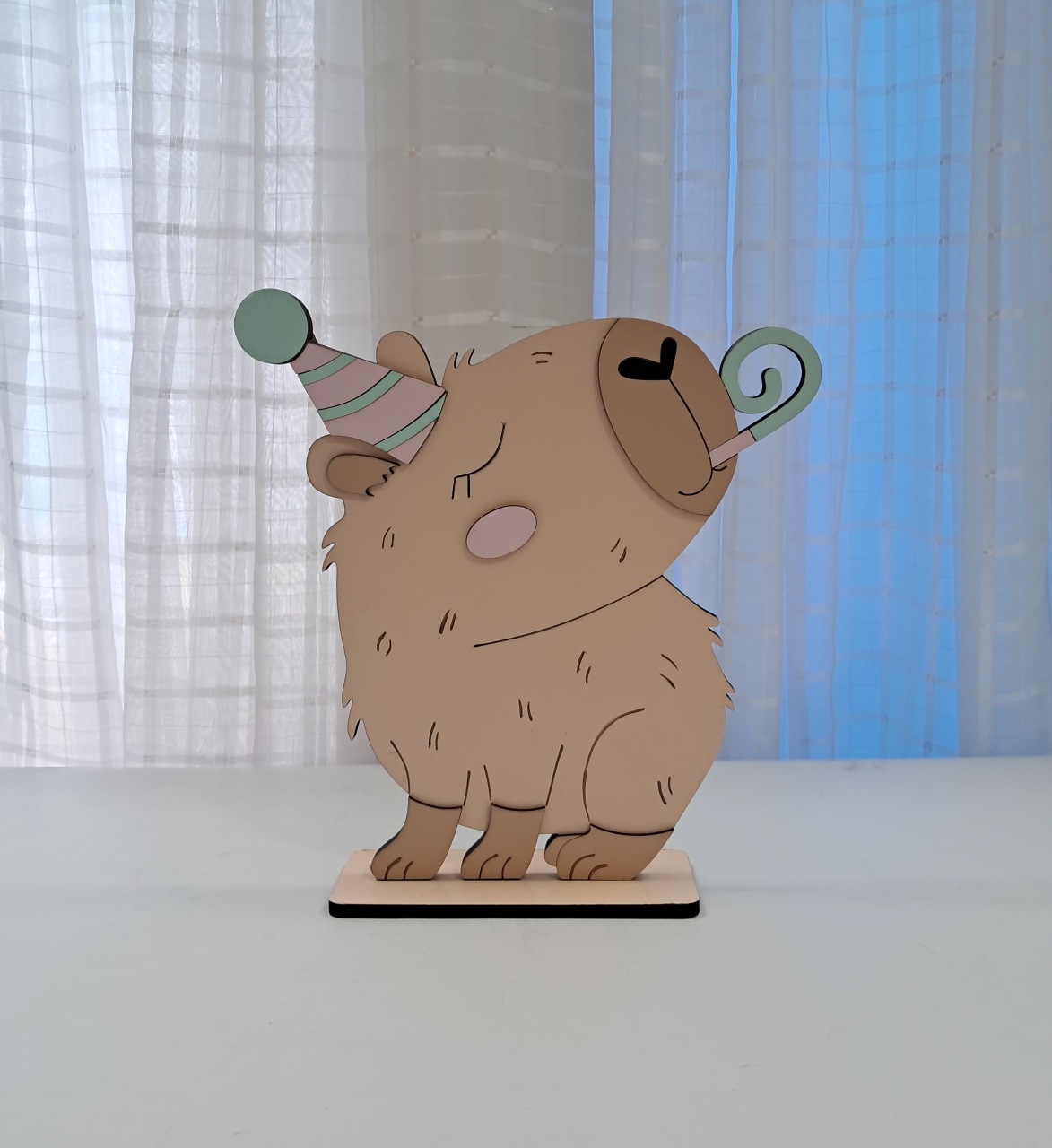 Display Capivara Com Apito  - Mabelly Festas
