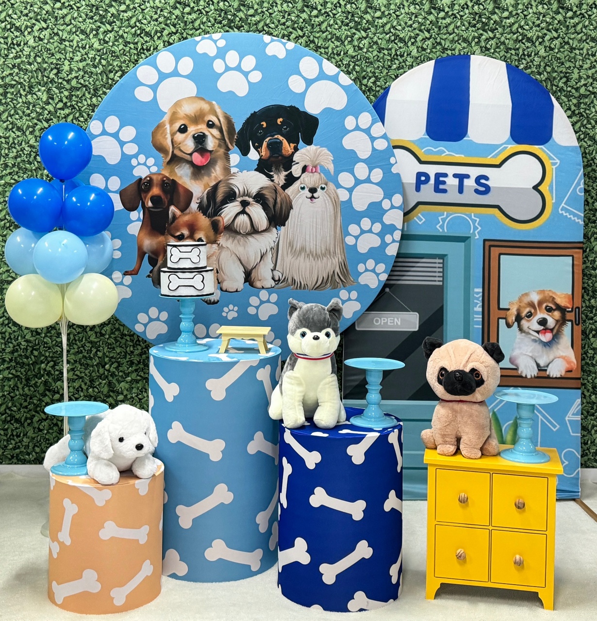 Pets Cachorrinhos Azul Com Painel Lateral Romano - SofistiqueDecor