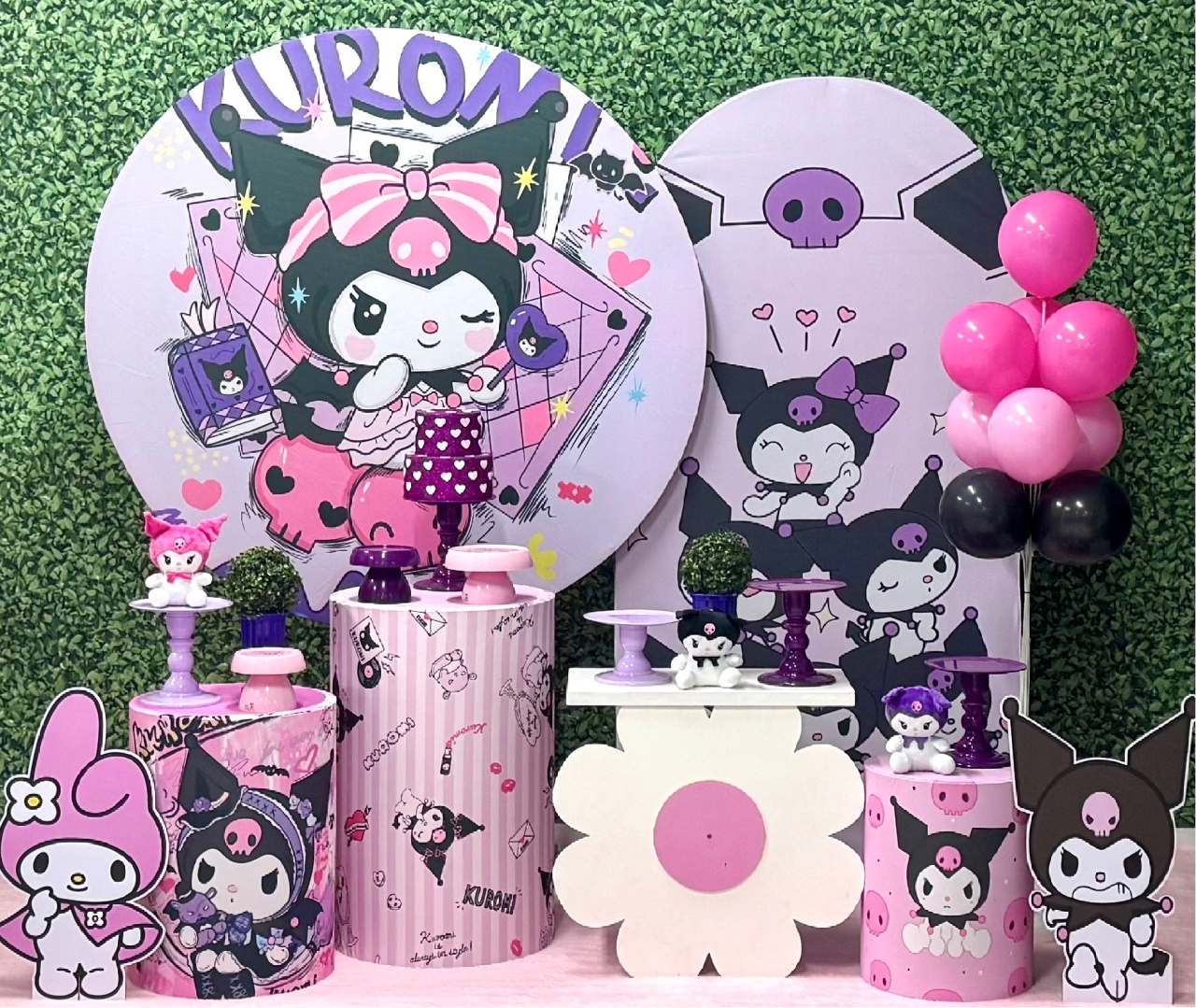 Kuromi - Modelo 2 Com Painel Lateral Romano - SofistiqueDecor