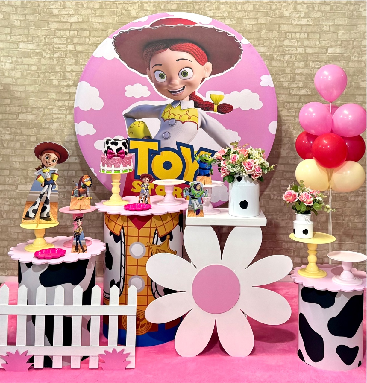 Toy Story Rosa Com Tampo de Flor - SofistiqueDecor