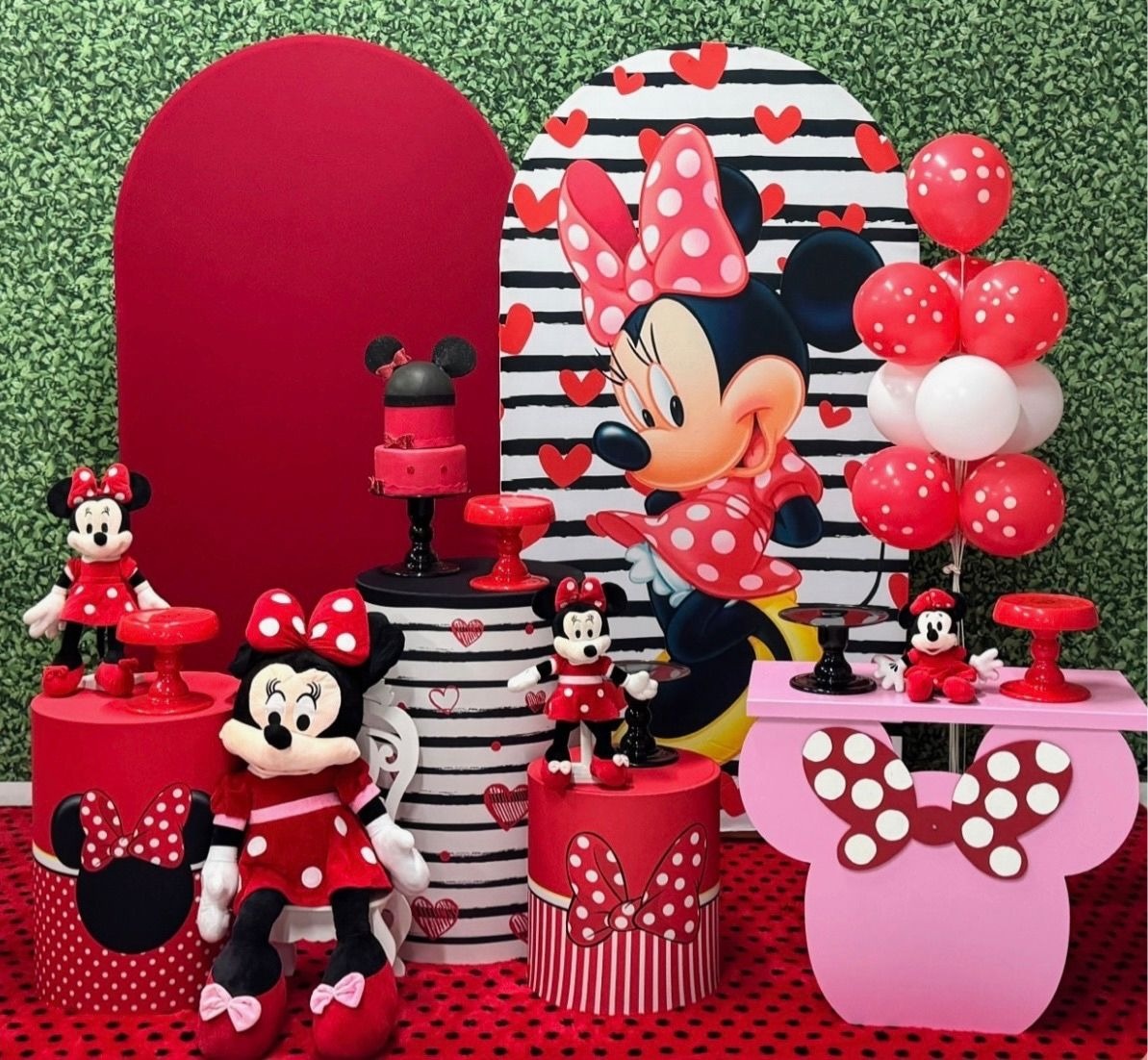 Minnie Vermelha Com 2 Painéis Romanos - SofistiqueDecor