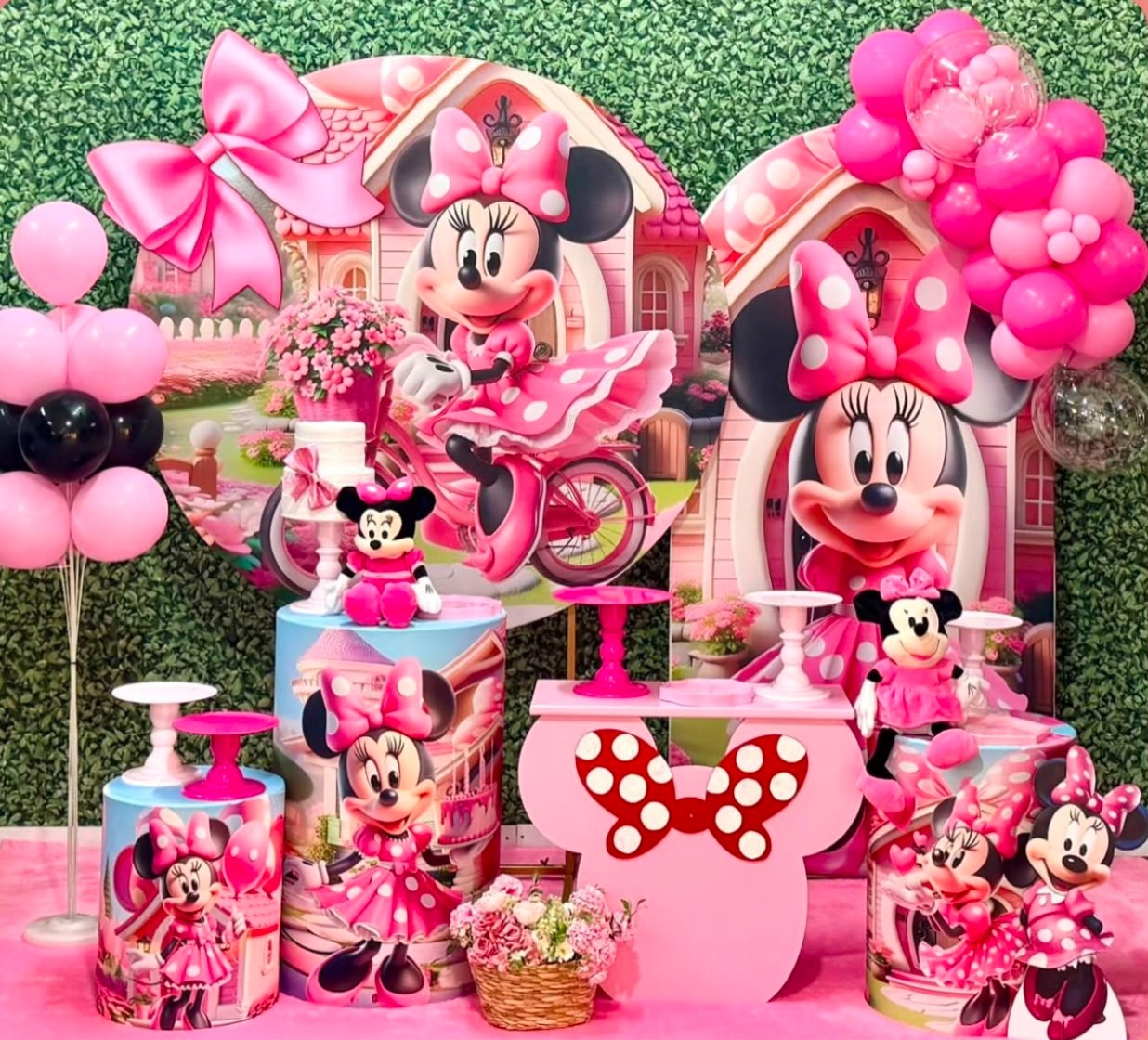 Minnie Rosa - Modelo 4 Com Painel Romano - SofistiqueDecor