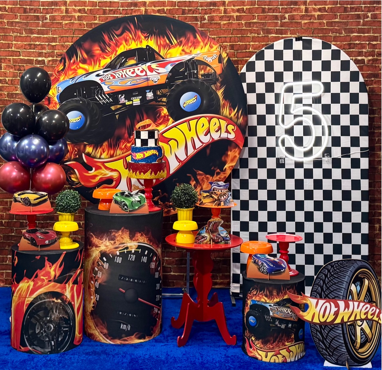 Hot Wheels - Modelo 4 - SofistiqueDecor