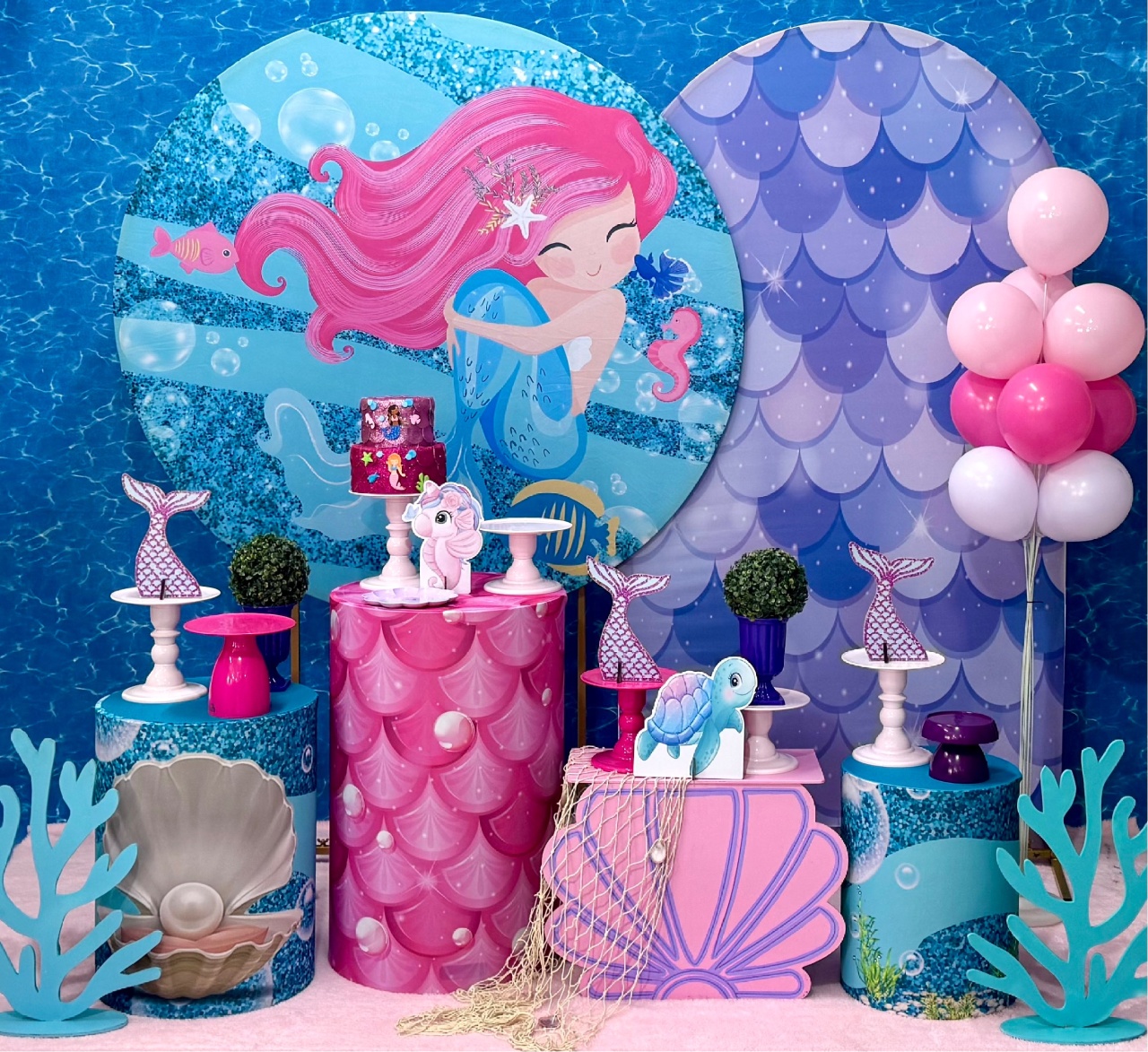 Sereia Cute Rosa Com Painel Lateral Romano - SofistiqueDecor