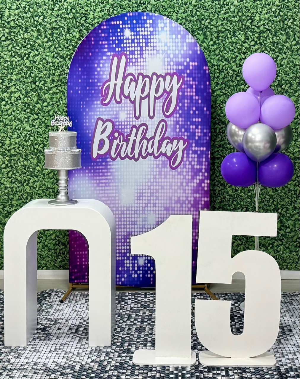 Painel Romano Happy Birthday Roxo 15 Anos  - SofistiqueDecor
