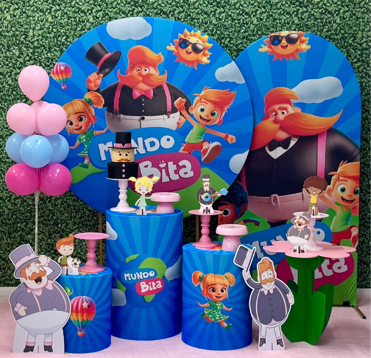Mundo Bita Rosa - Modelo 1 Com Painel Lateral Romano - SofistiqueDecor