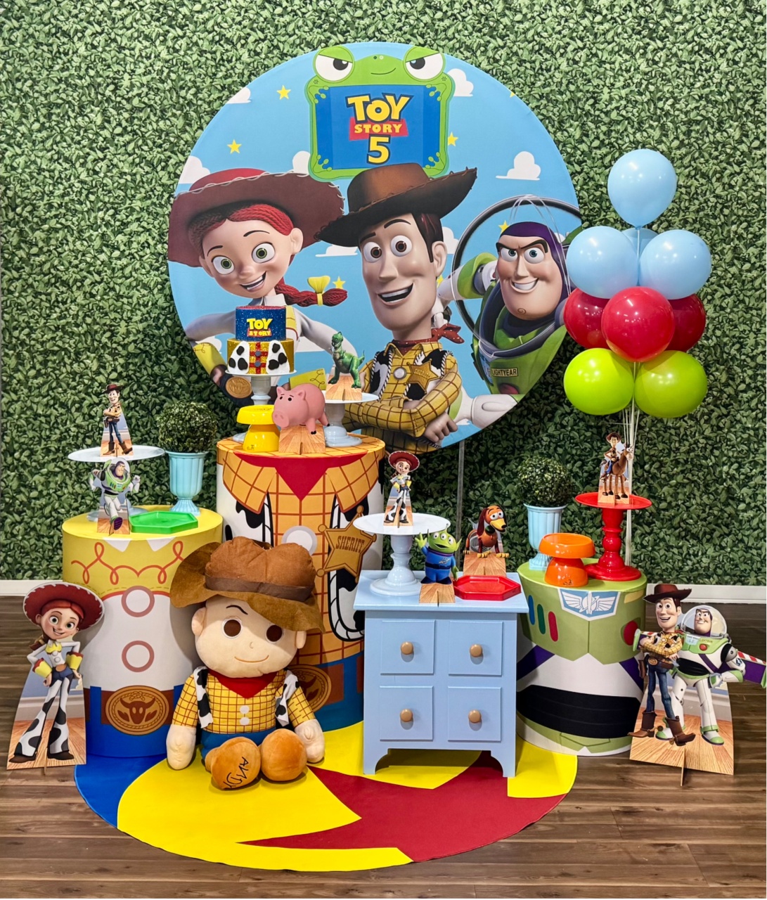 Toy Story 5 - Modelo 4 Tapete Redondo - SofistiqueDecor