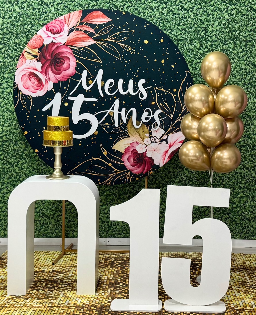 Meus 15 Anos Dourado E Preto  - SofistiqueDecor