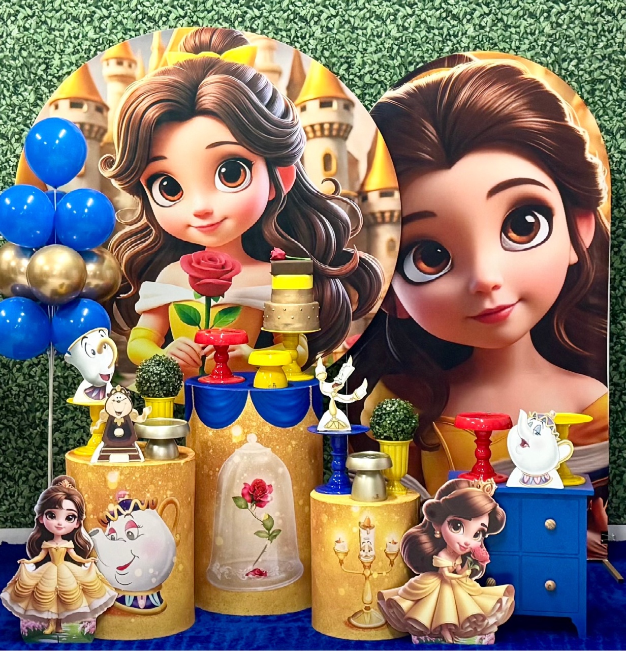 Bela E A Fera Cute Com Painel Lateral Romano - SofistiqueDecor