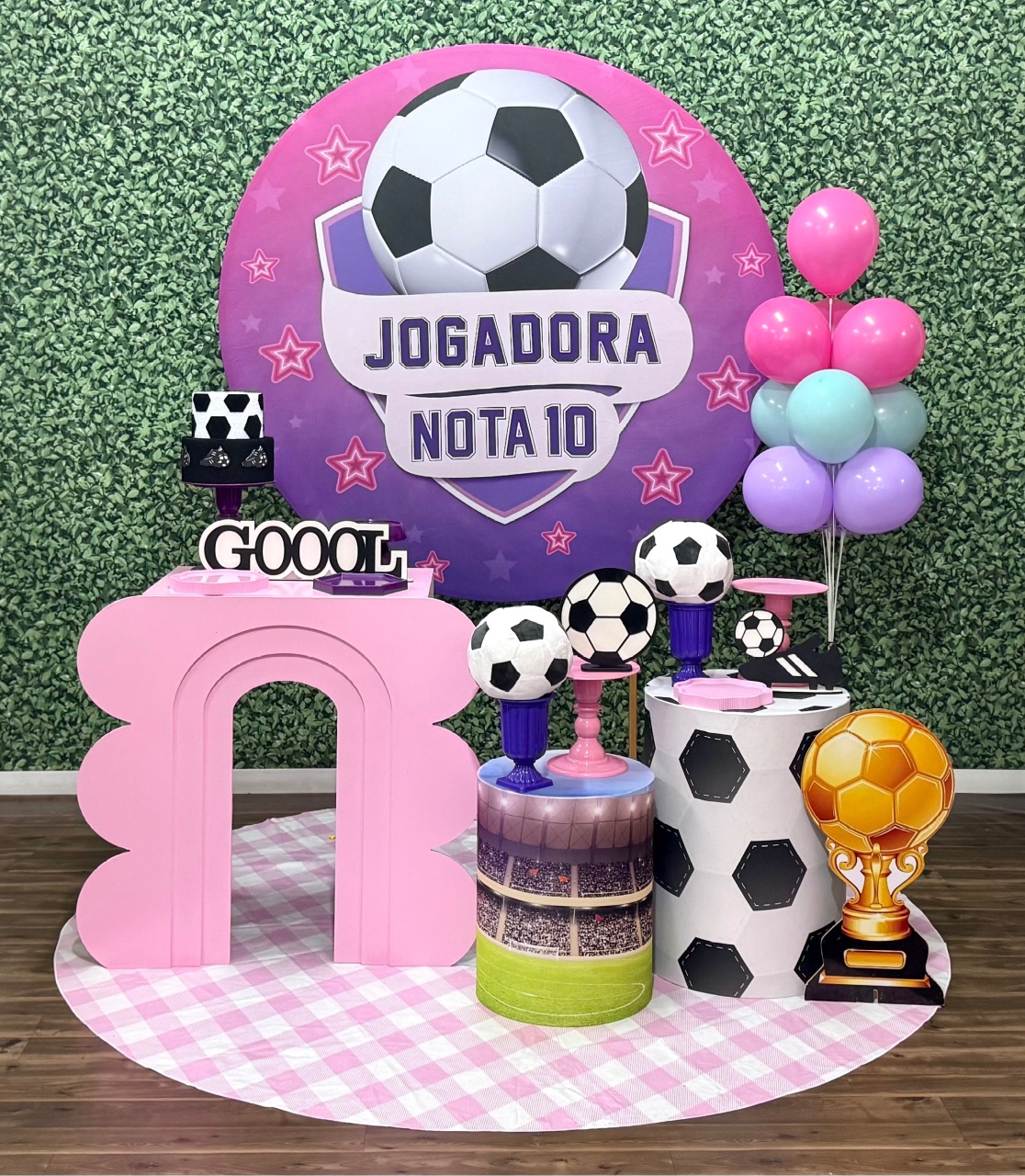 Futebol Menina Rosa - Modelo 1  - SofistiqueDecor