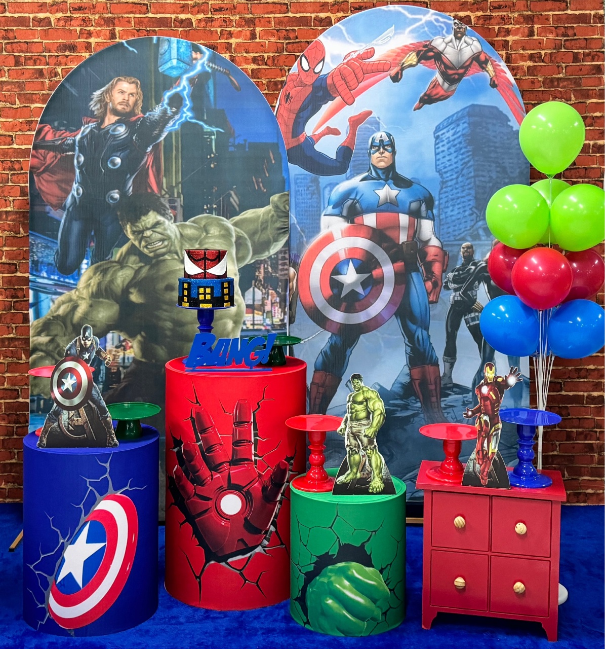 Vingadores Com 2 Painéis Romanos  - SofistiqueDecor