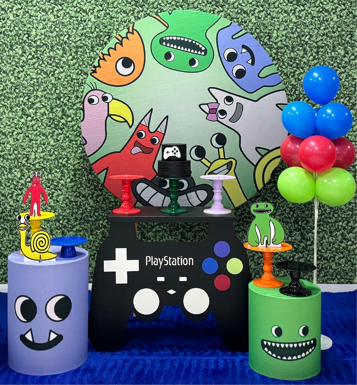 Rainbow Friends Com Mesa - SofistiqueDecor