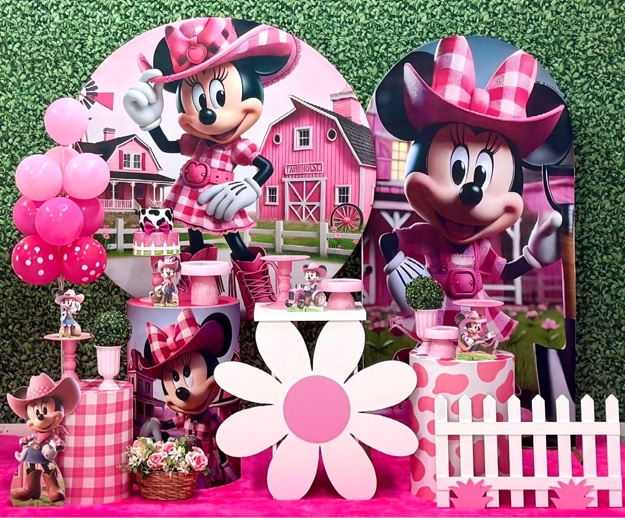 Boiadeira Fazendinha Minnie Rosa 9 Com Painel Lateral Romano - SofistiqueDecor
