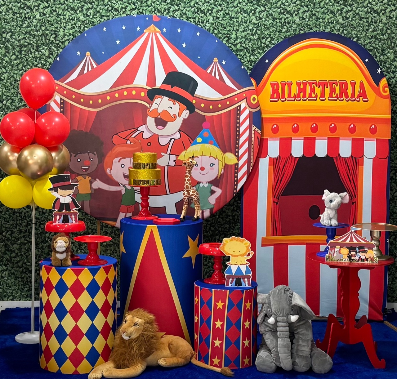 Mundo Bita Circo Com Painel Lateral Romano - SofistiqueDecor