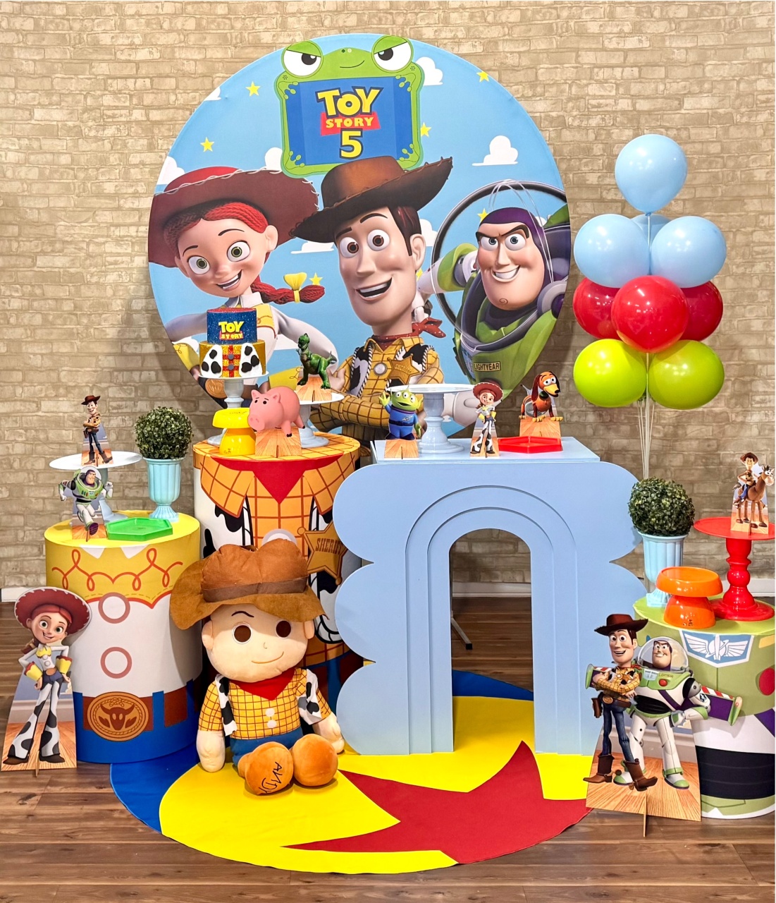 Toy Story 5 - Modelo 4 Com Mesa - SofistiqueDecor
