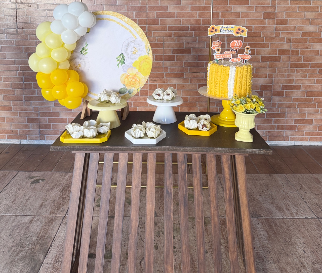 Floral Amarelo Adulto Feminino  - Brunafestass