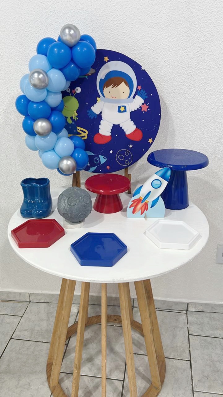 Mini Party Mesa Ripada - Astronauta  - Brunafestass