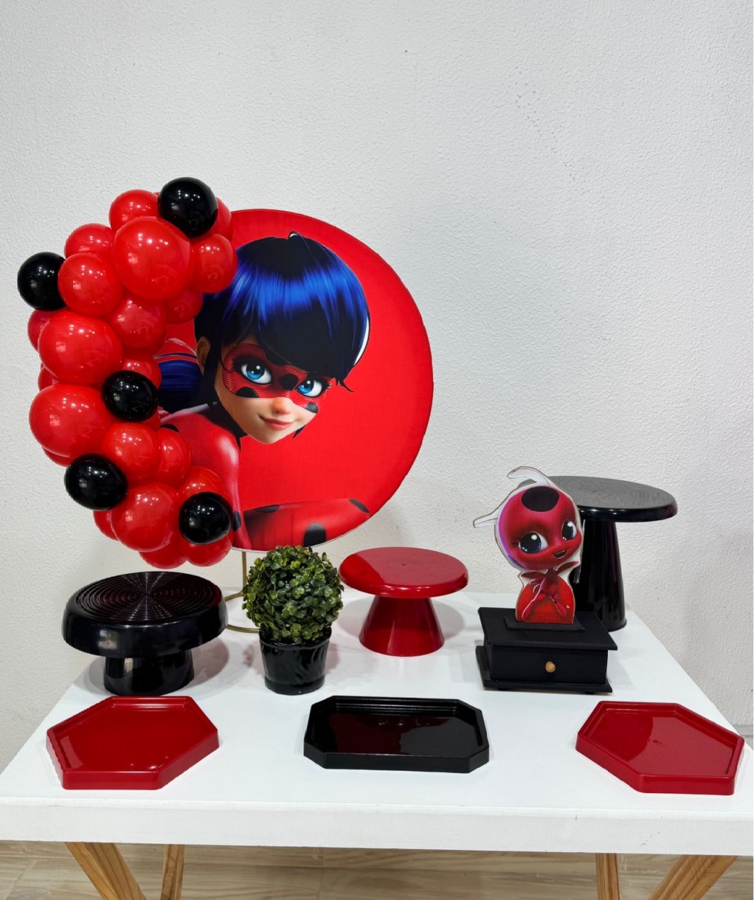 Lady Bug - Apenas Um Bolinho - Brunafestass