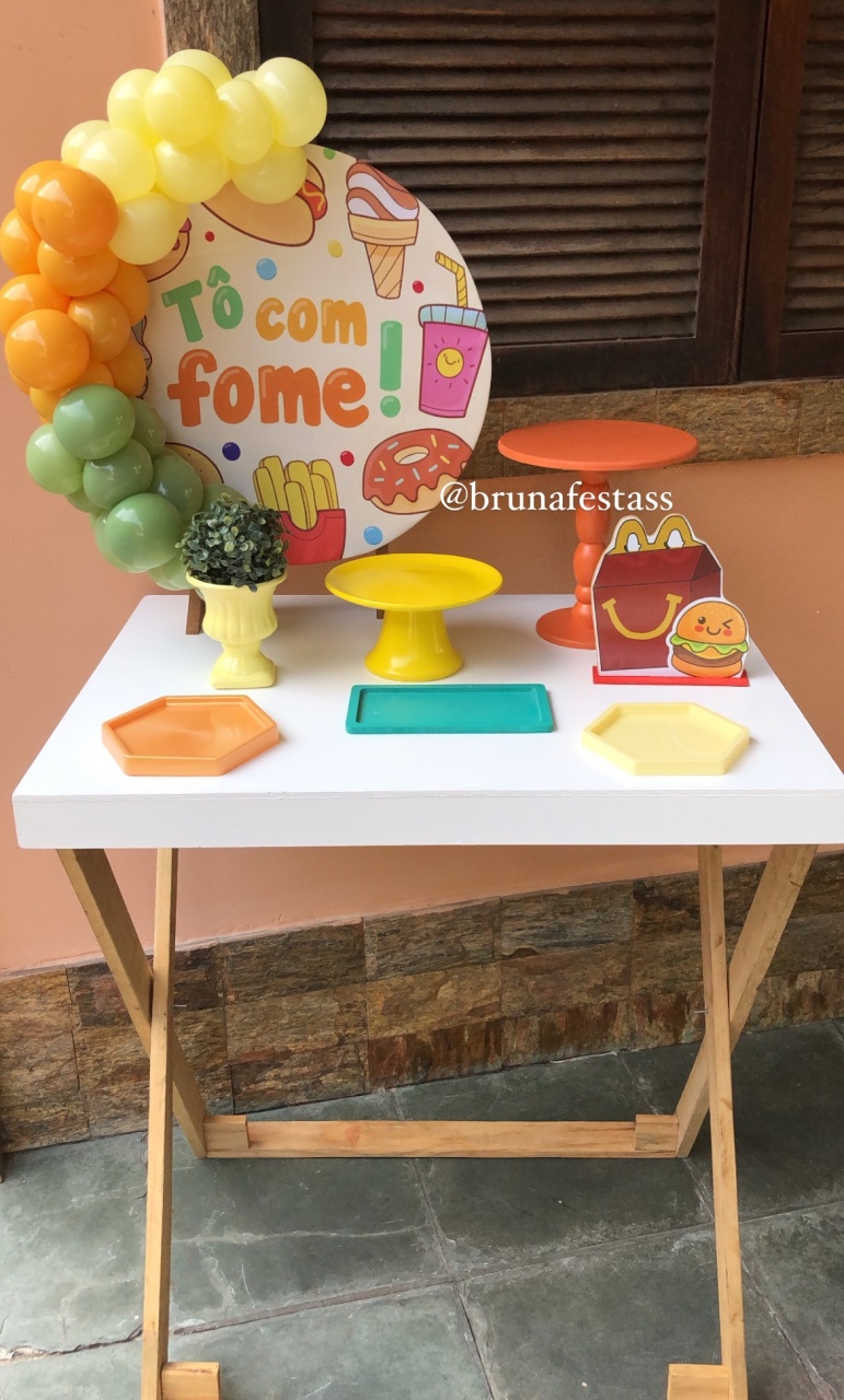 To Com Fome Mesa X  - Brunafestass