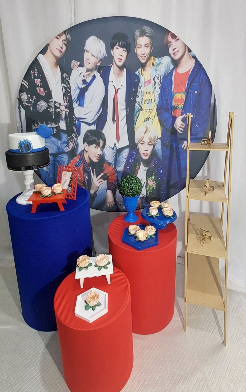 Menino Bts - Monte Decor by Rose