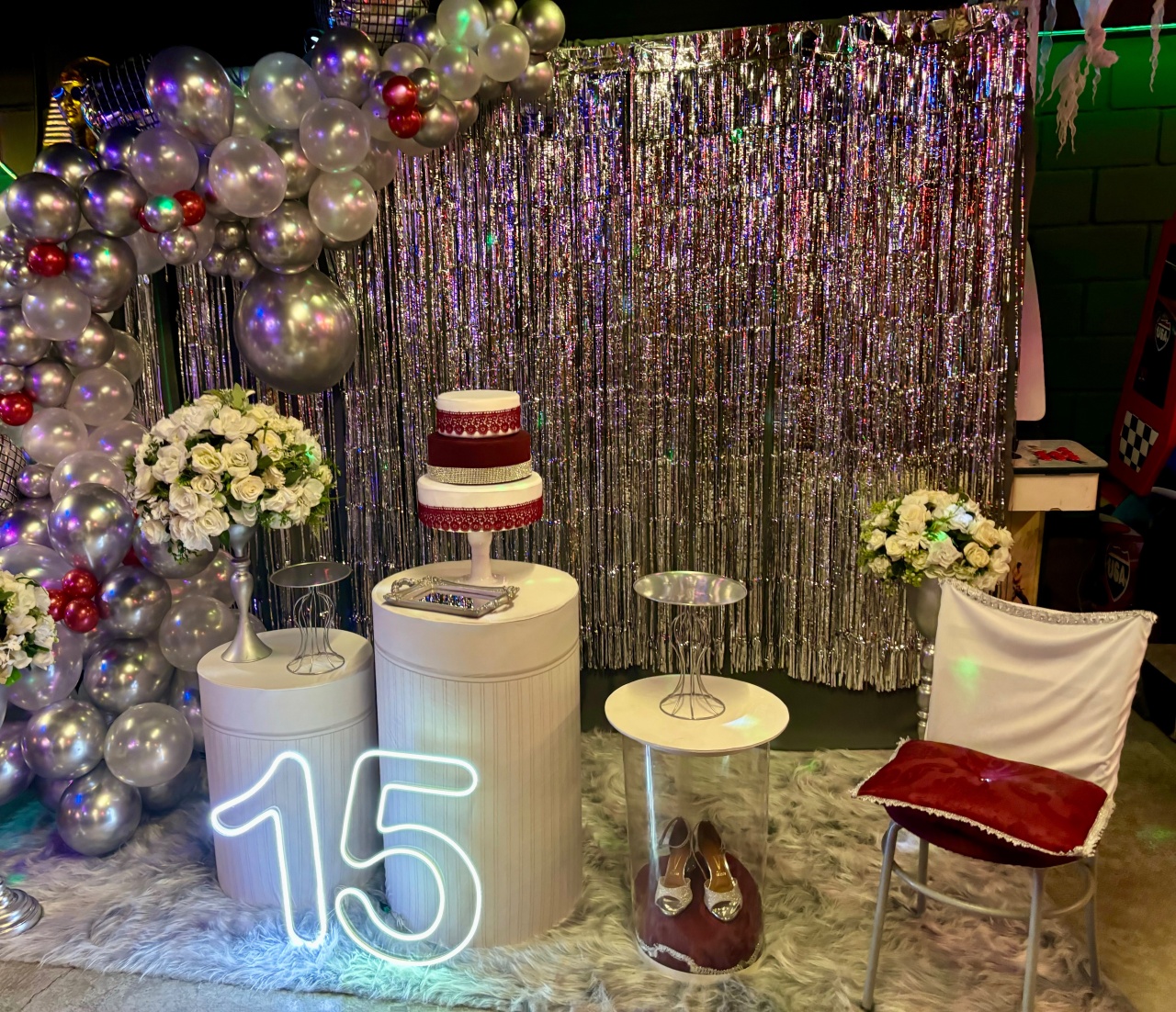 Decoração 15 Anos Debutantes  - Preço Sob Consulta - ouropretofestas