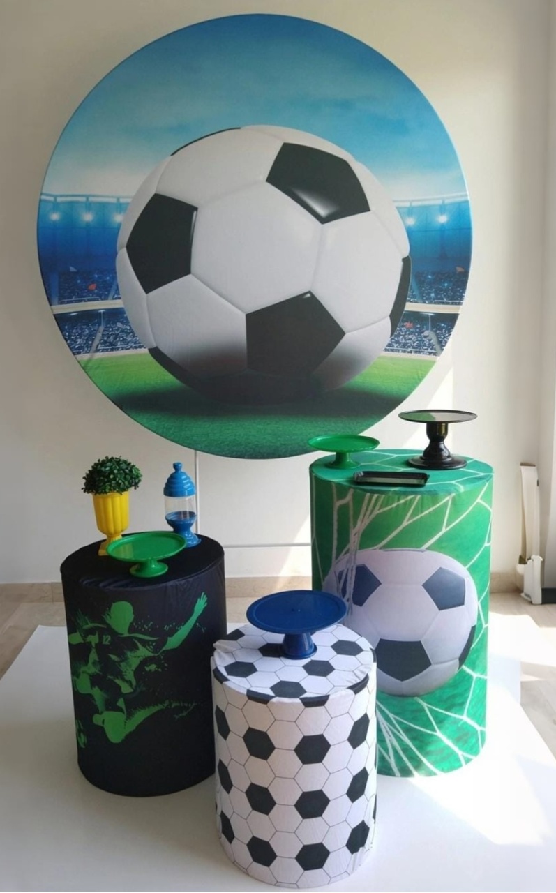 Futebol 061 - Adoleta Pegue e monte e brinquedos 