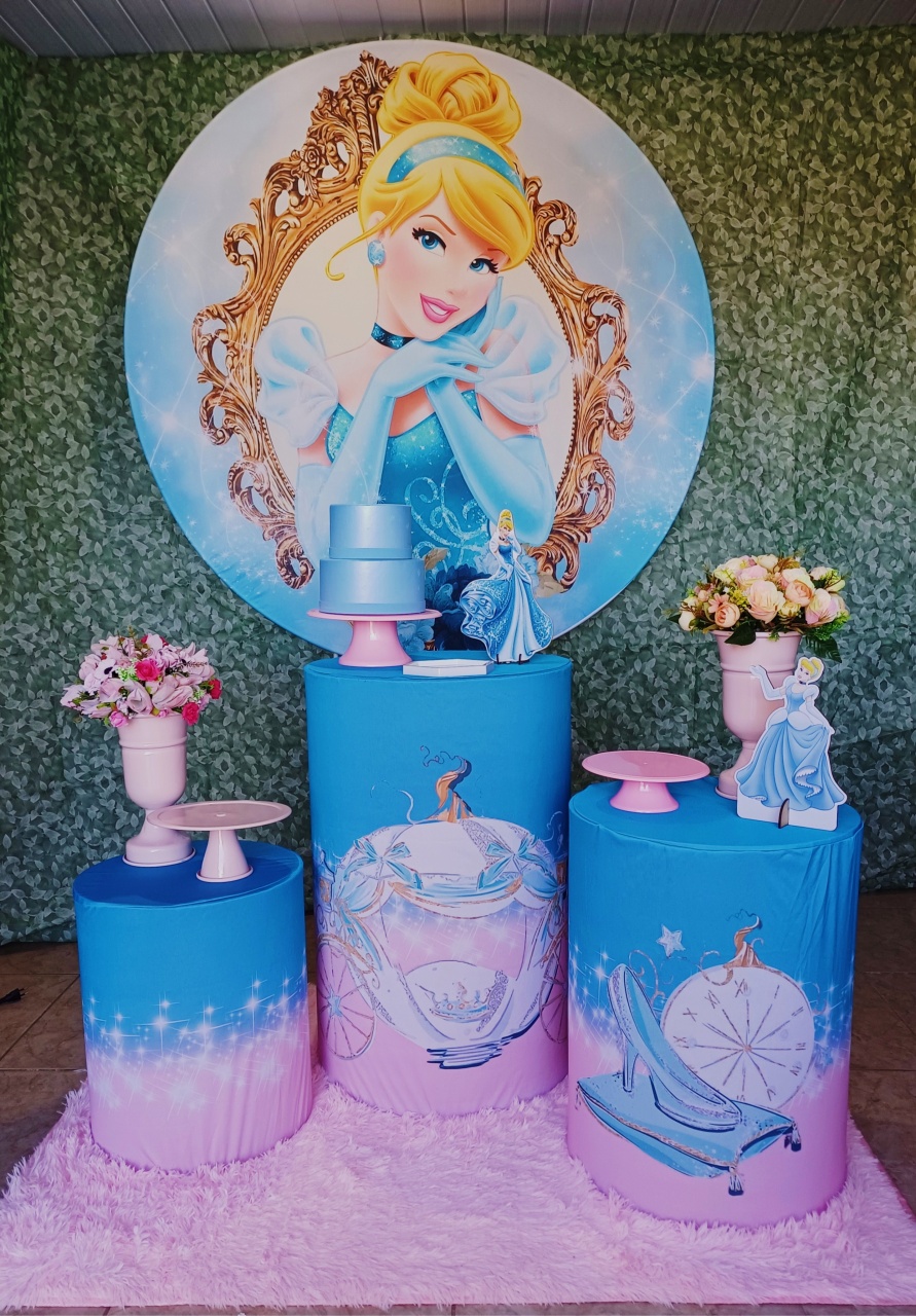 Cinderela - Kit Parabéns  - Adoleta Pegue e monte e brinquedos 