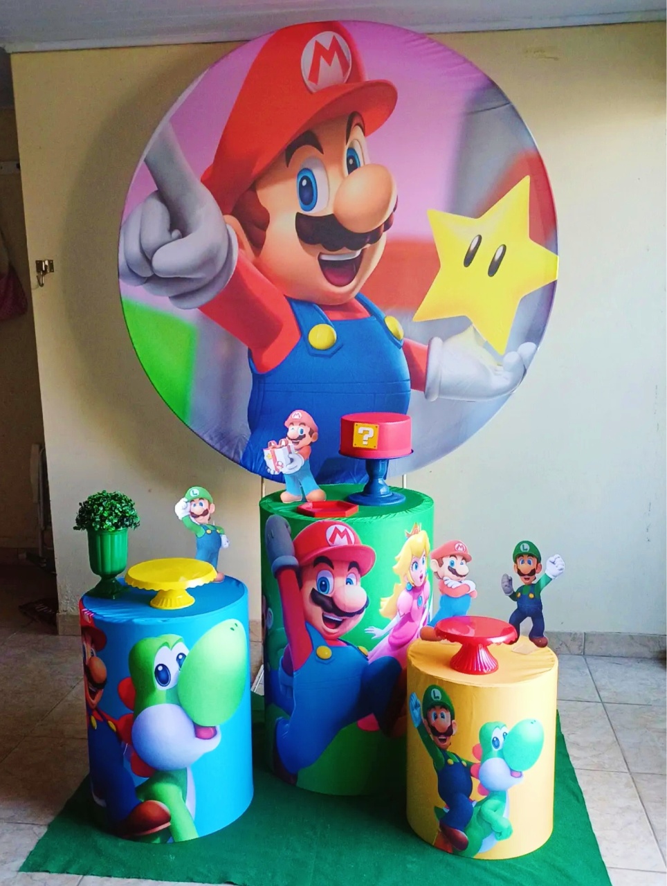 Super Mario  - Adoleta Pegue e monte e brinquedos 