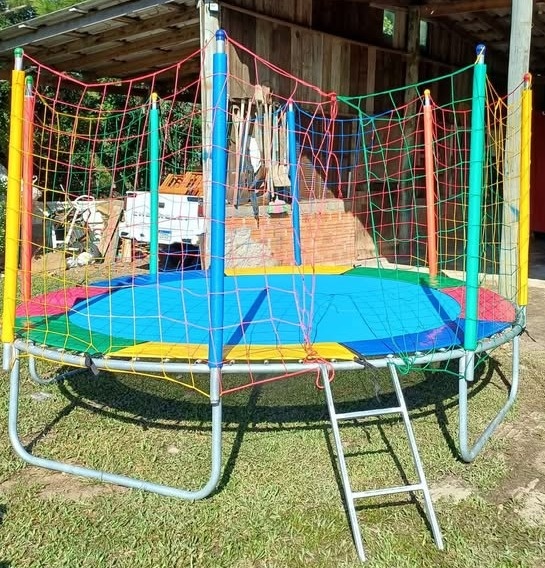 Cama Elástica 3.05 - Adoleta Pegue e monte e brinquedos 