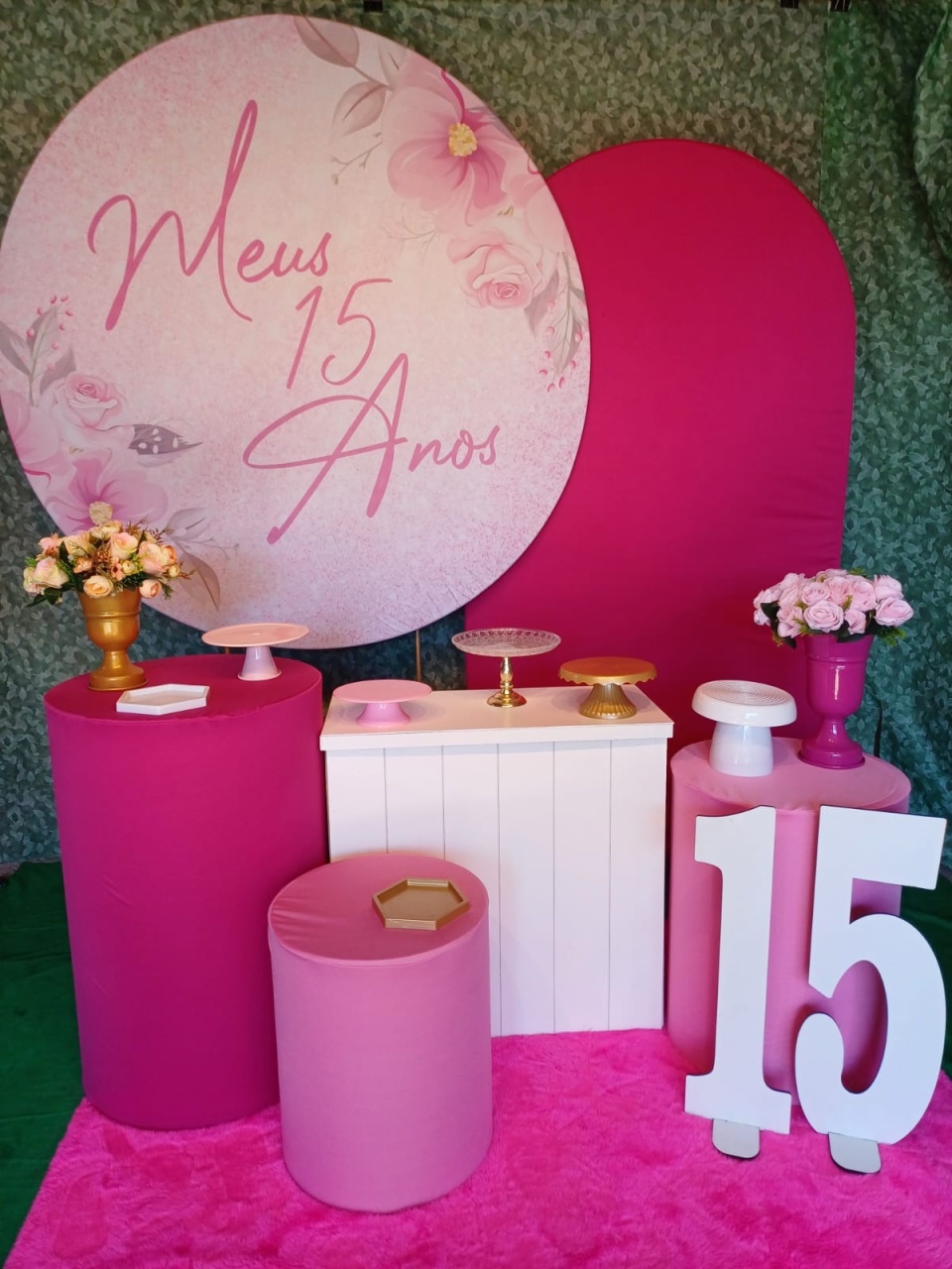 15 Anos Rosa - Kit Esmeralda - Adoleta Pegue e monte e brinquedos 