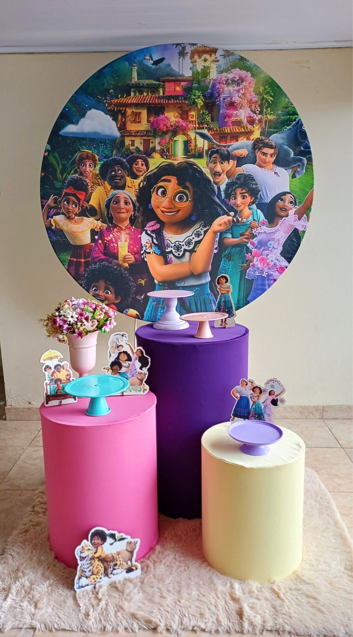 Encanto  - Kit Parabéns   - Adoleta Pegue e monte e brinquedos 