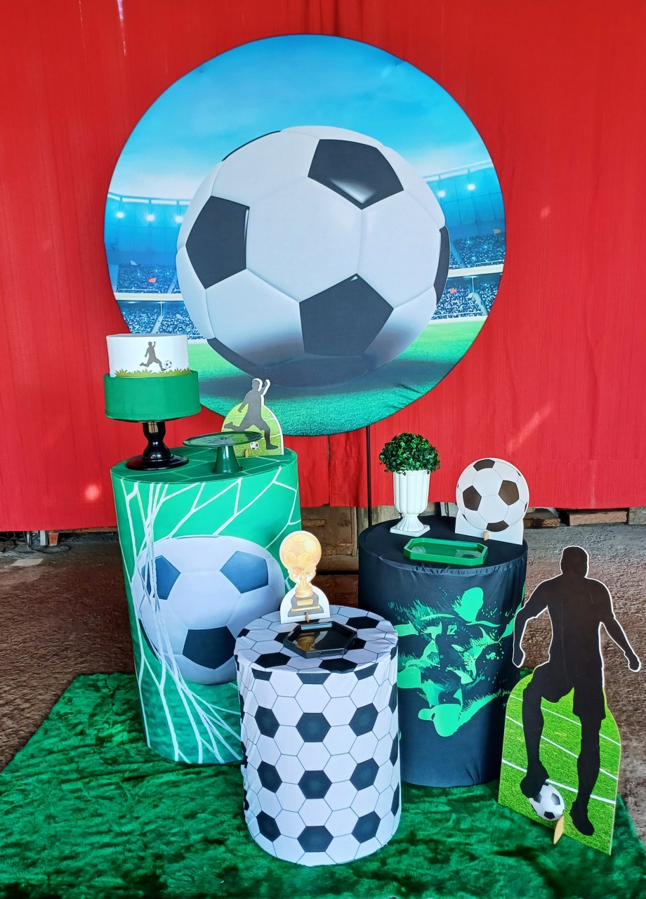 Futebol - Kit Parabéns  - Adoleta Pegue e monte e brinquedos 