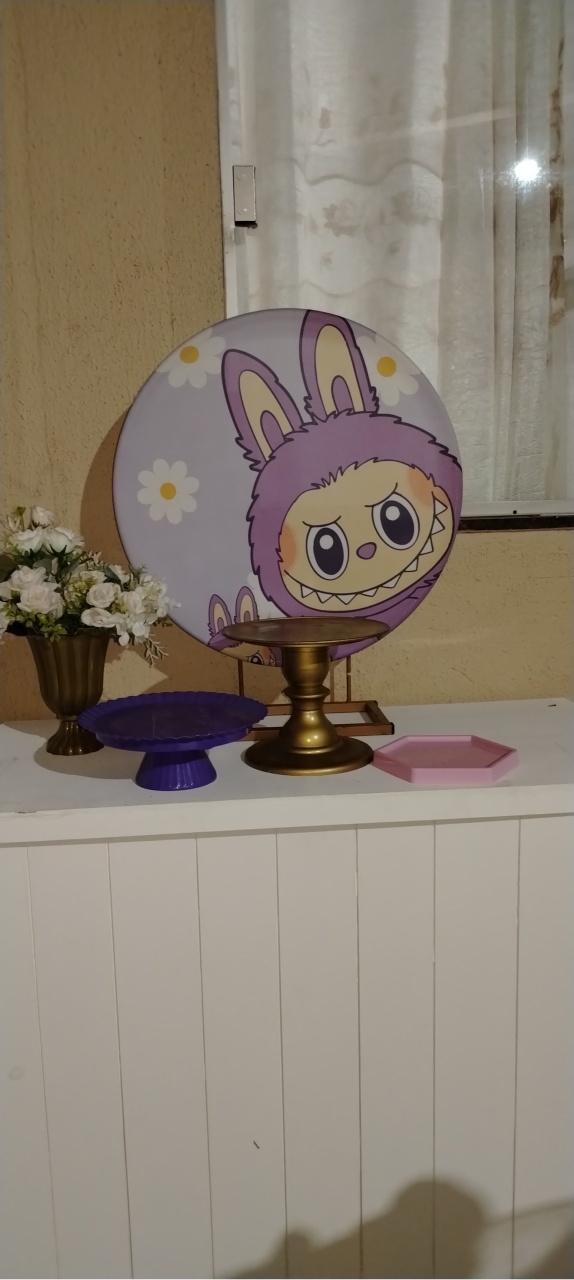Labubu – Kit Mesa - Wit Festa