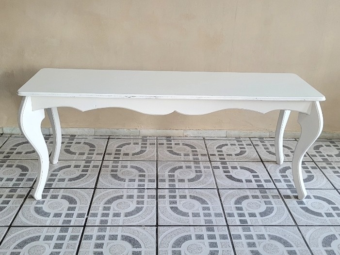 Mesa Auxiliar Estilo Provençal  - IR Locação 